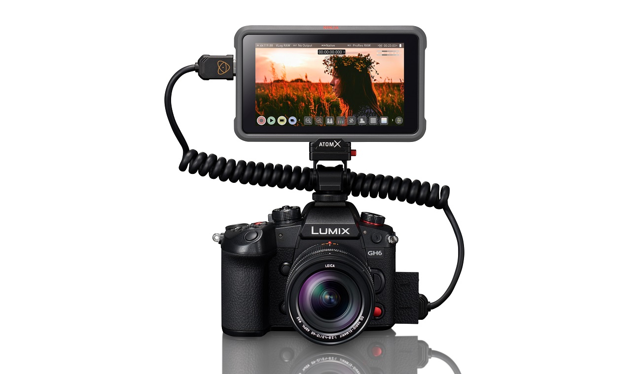 Panasonic Lumix e ATOMOS Ninja V Plus