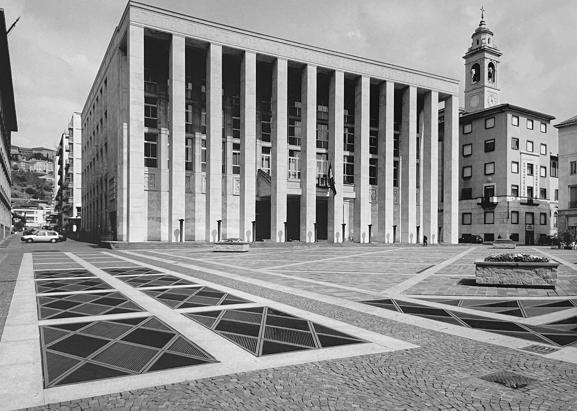 Gabriele Basilico, Palazzo della Libertà, Bergamo 1998